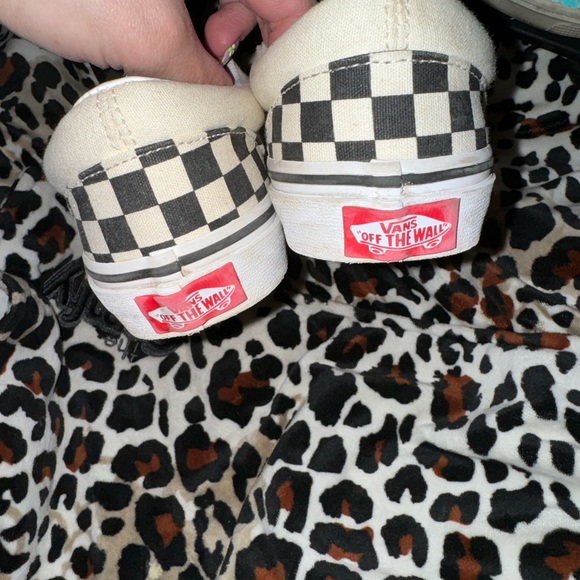 Black and white vans - Picture 3 of 4